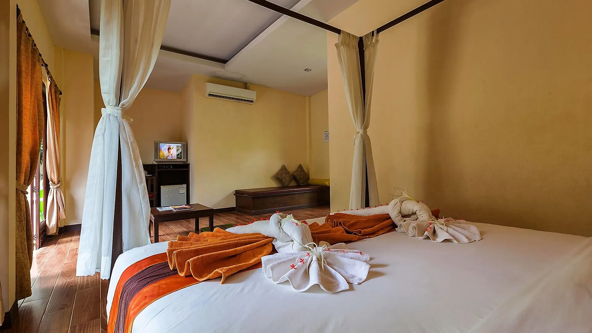 Lanta Klong Nin Beach Resort Koh Lanta