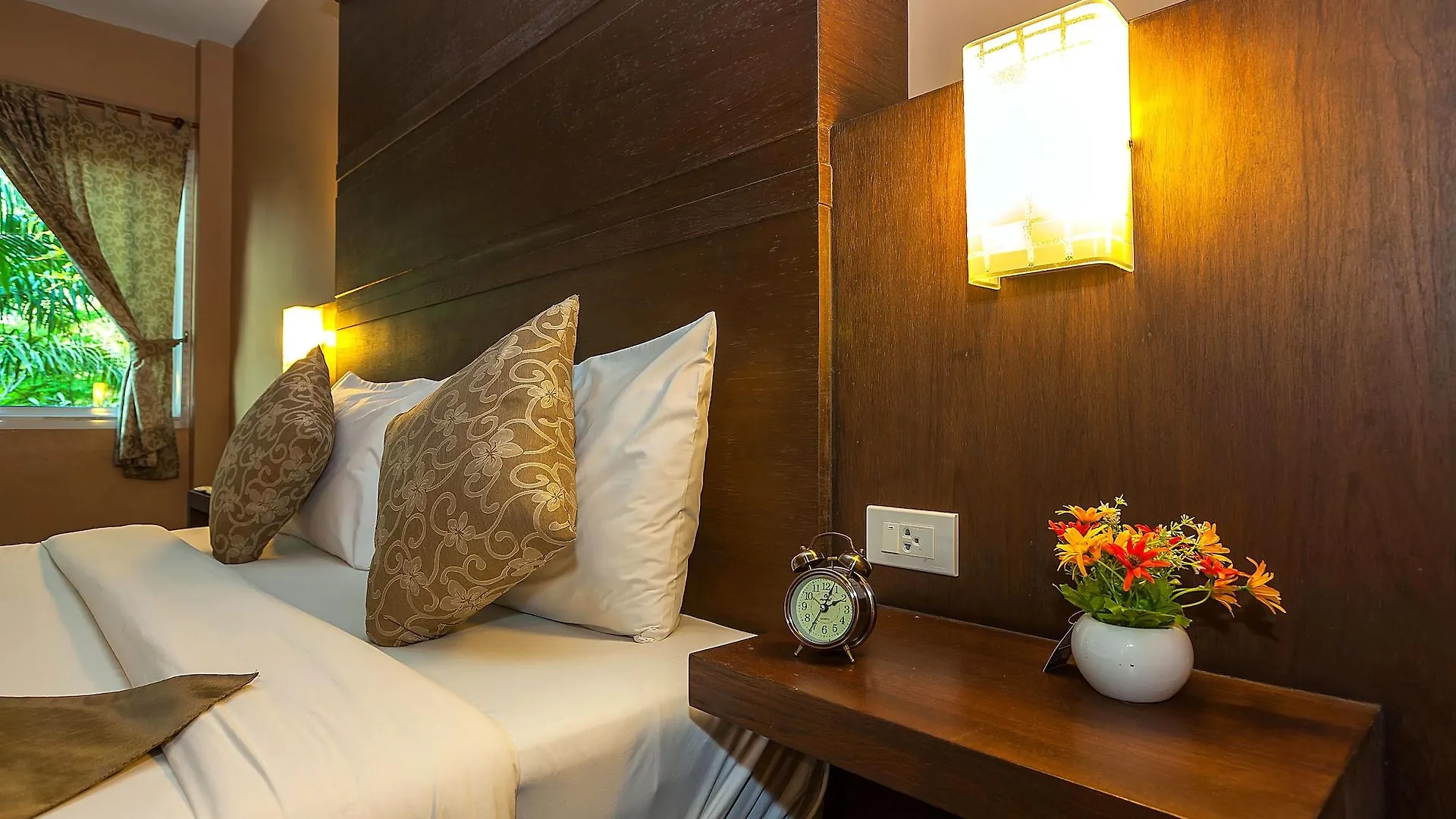 Lanta Klong Nin Beach Resort Koh Lanta