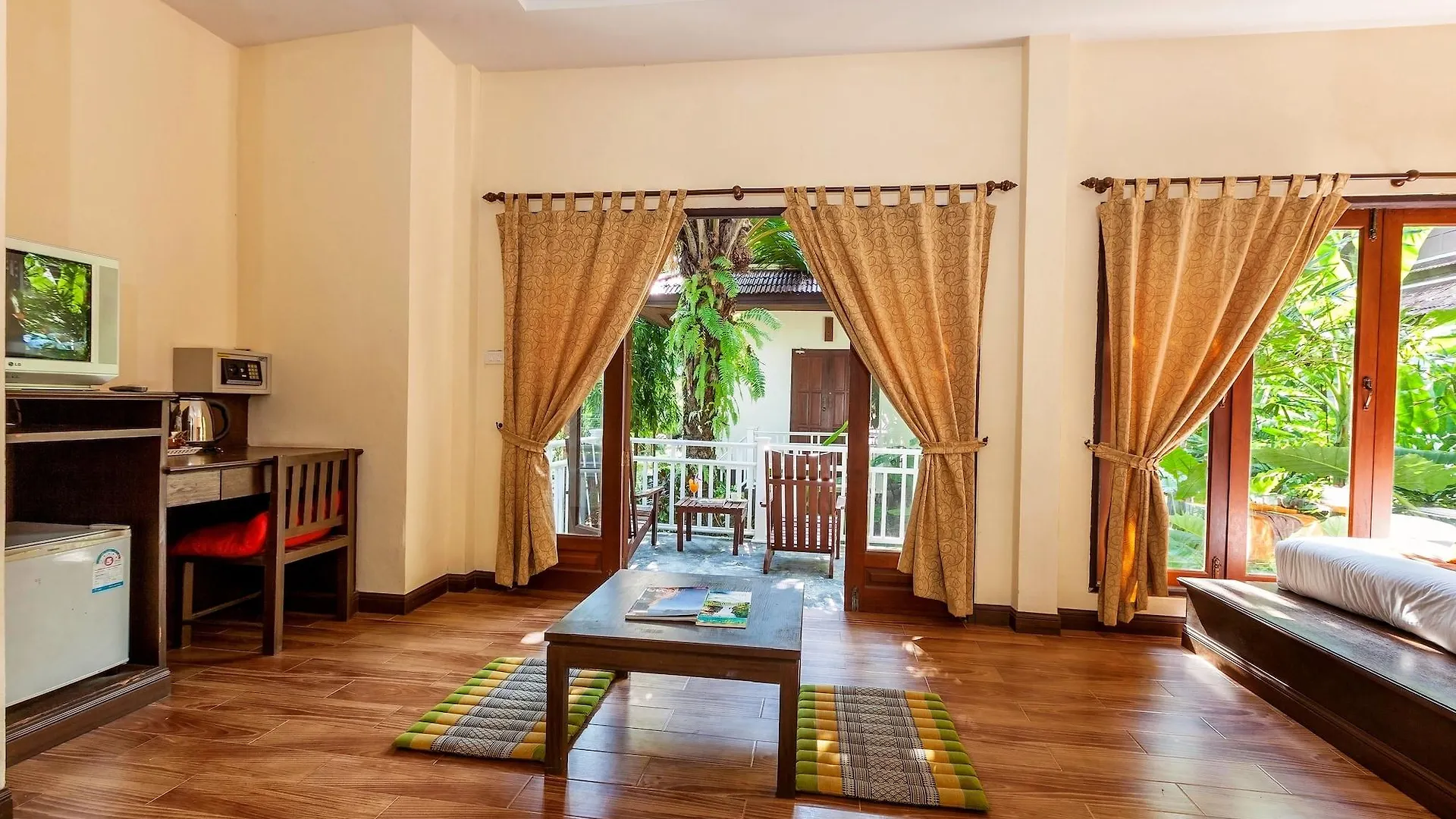 ***  Lanta Klong Nin Beach Resort Koh Lanta Thailand