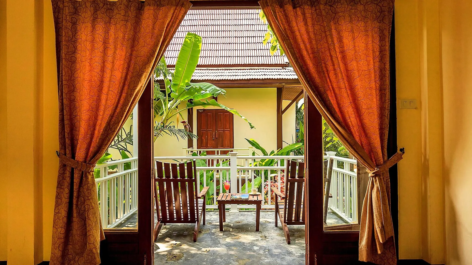 Lanta Klong Nin Beach Resort Koh Lanta