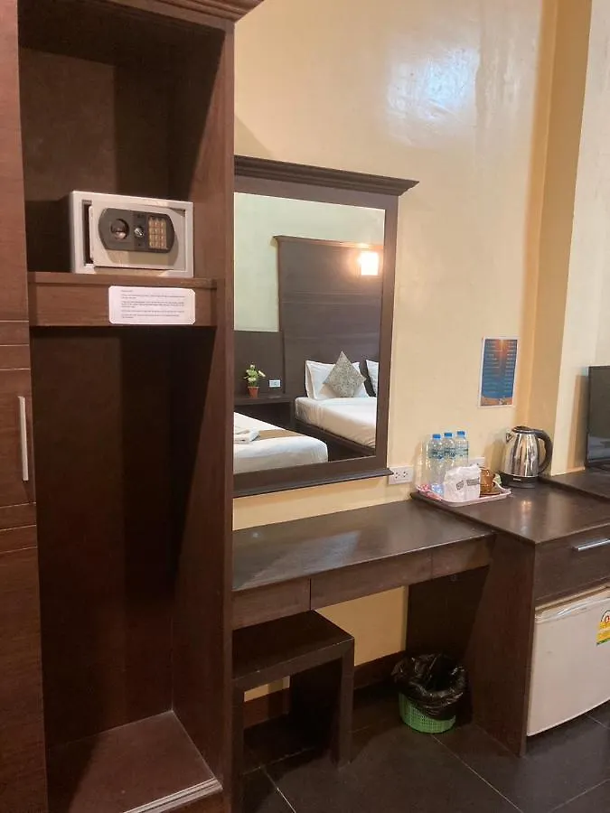 Lanta Klong Nin Beach Resort Koh Lanta