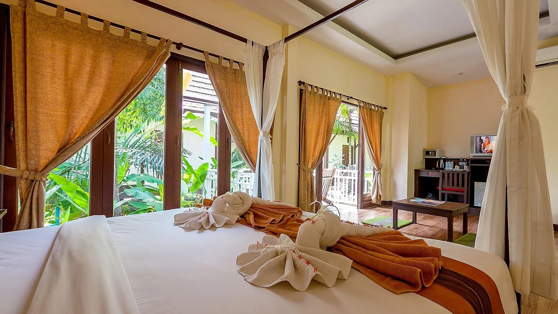 Lanta Klong Nin Beach Resort Koh Lanta