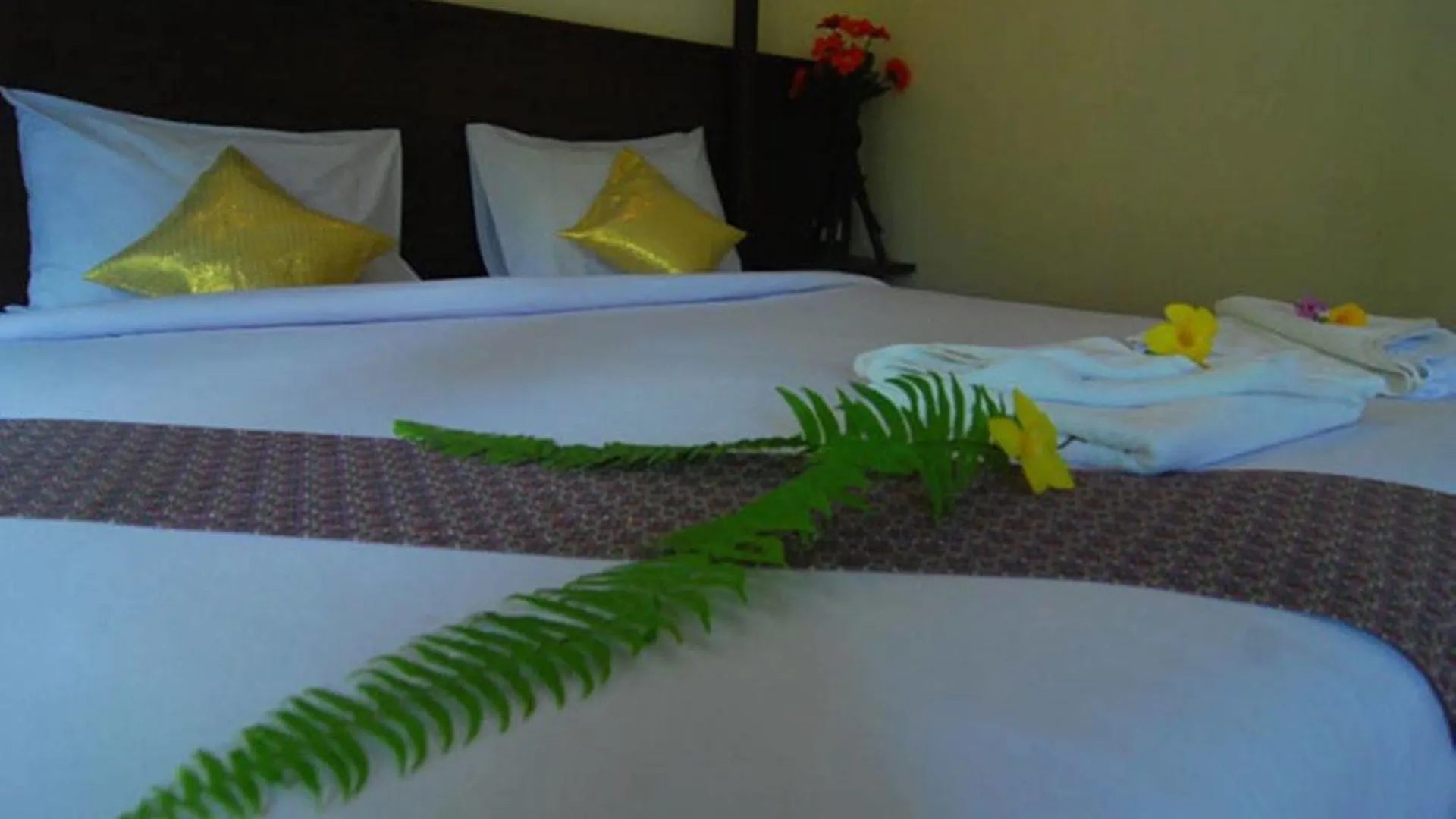 Lanta Klong Nin Beach Resort Koh Lanta
