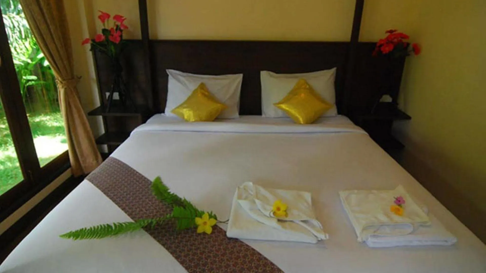 Lanta Klong Nin Beach Resort Koh Lanta